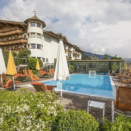 Отель Magdalena Im Zillertal - Urlaub Mit Hund 4*