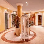 ホテル Magdalena Im Zillertal - Urlaub Mit Hund 4*
