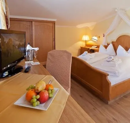 Hotel Magdalena Im Zillertal - Urlaub Mit Hund